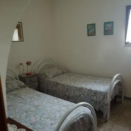 Semesterbostad Trulli Di Nonno Ciccio *